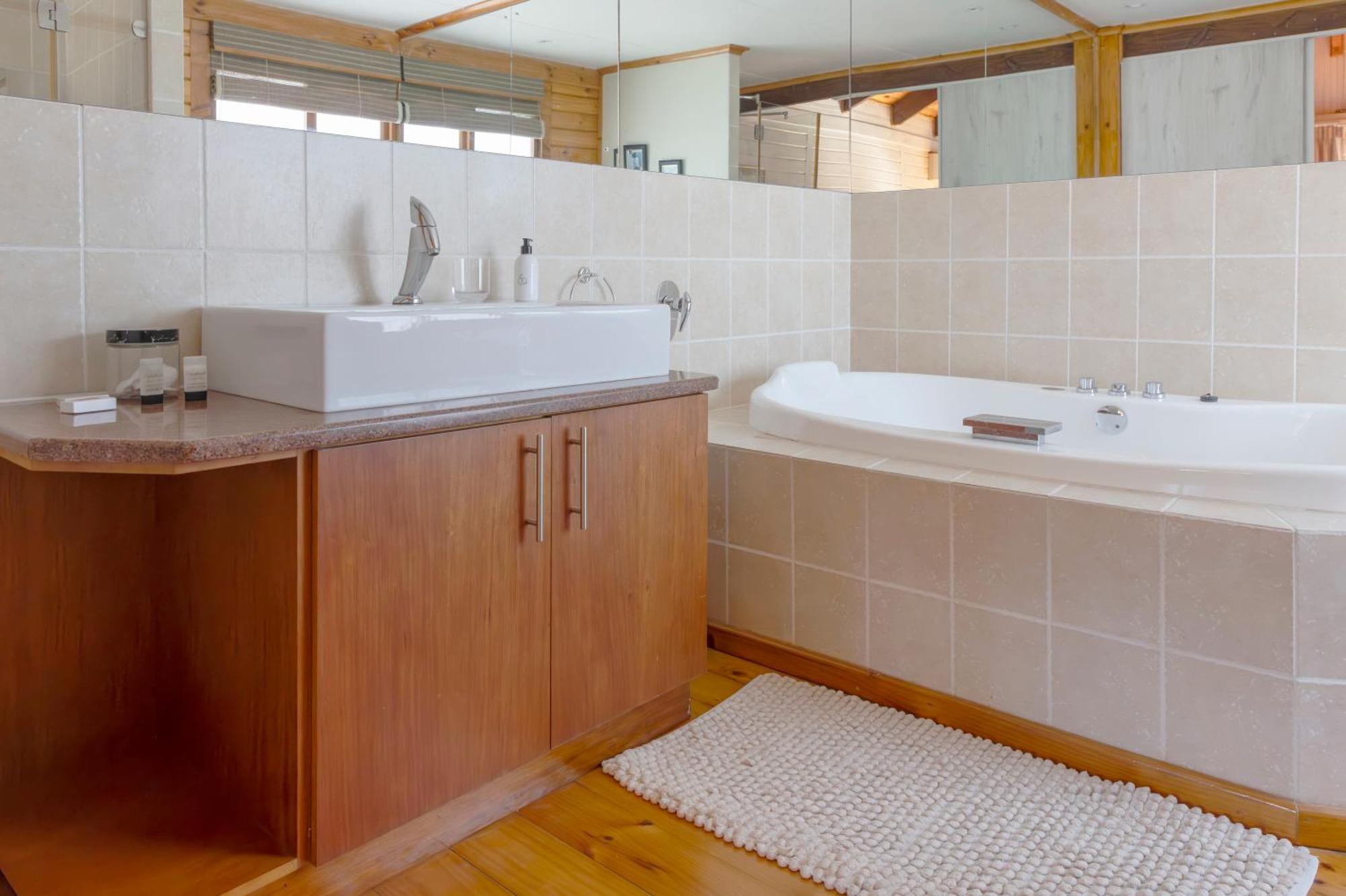 Edenbrook Country Manor Bed & Breakfast Harkerville Bilik gambar